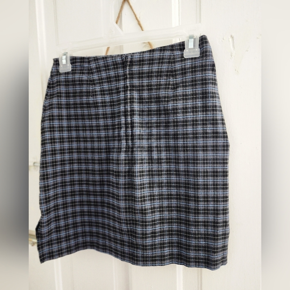 No boundaries Size 3 plaid Black & Blue patterned skirt - Picture 3 of 6